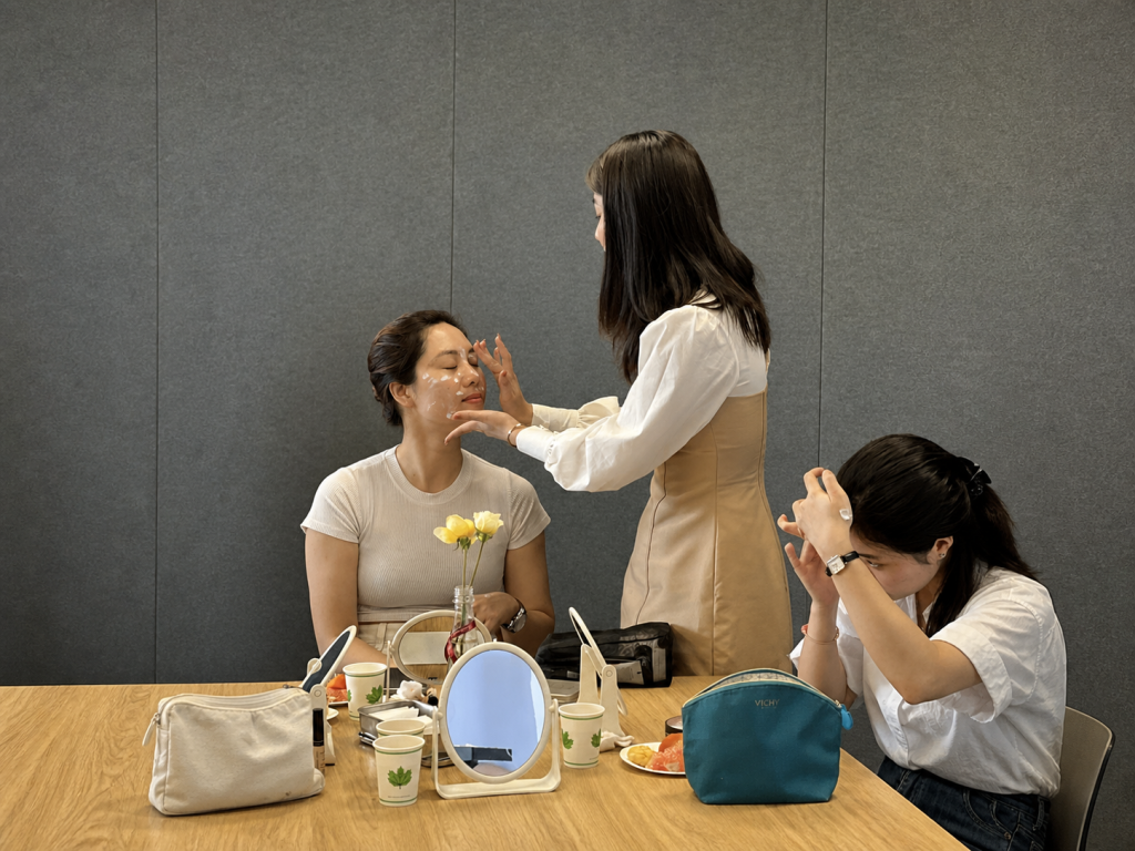 Nữ vũ công lan tỏa năng lượng tích cực sau màn “lột xác” giảm béo, tổ chức workshop makeup truyền cảm hứng cho phụ nữ nhân ngày 8/3 - Tạp chí Kinh tế Thế giới